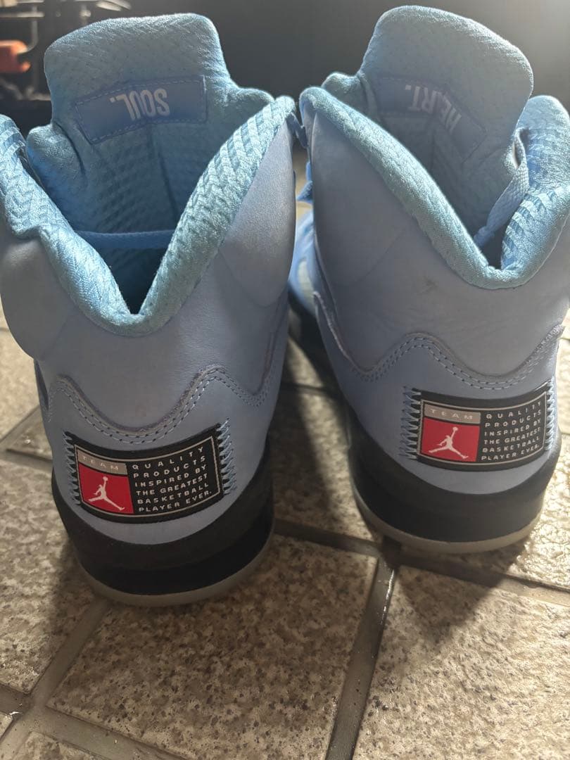 靴 aj5 univerity blue