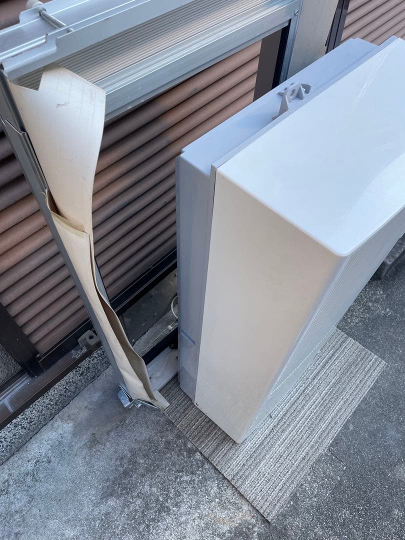 窓用エアコン ホワイト 冷暖房機能付き　コロナ　CWH-A1821