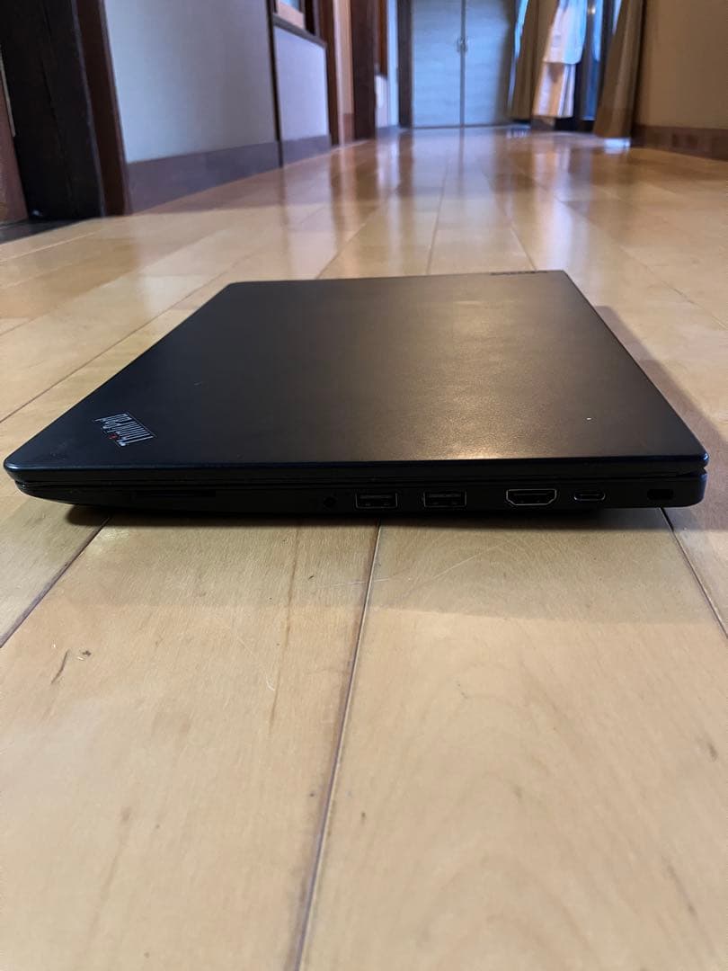 【リーフ】Lenovo ThinkPad i5-7200U 8GB