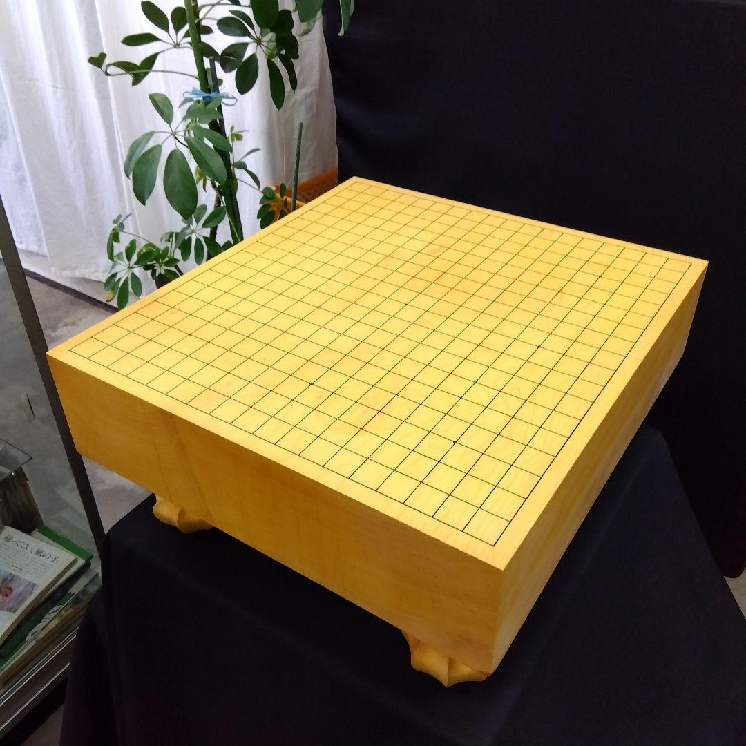 【国産　本榧　４寸碁盤　木裏】