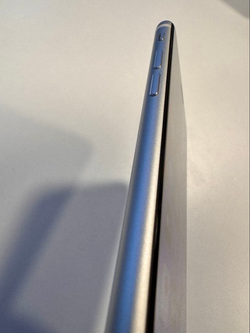 【超美品】Apple iPhone SE (第2世代) ホワイト 92% 本体