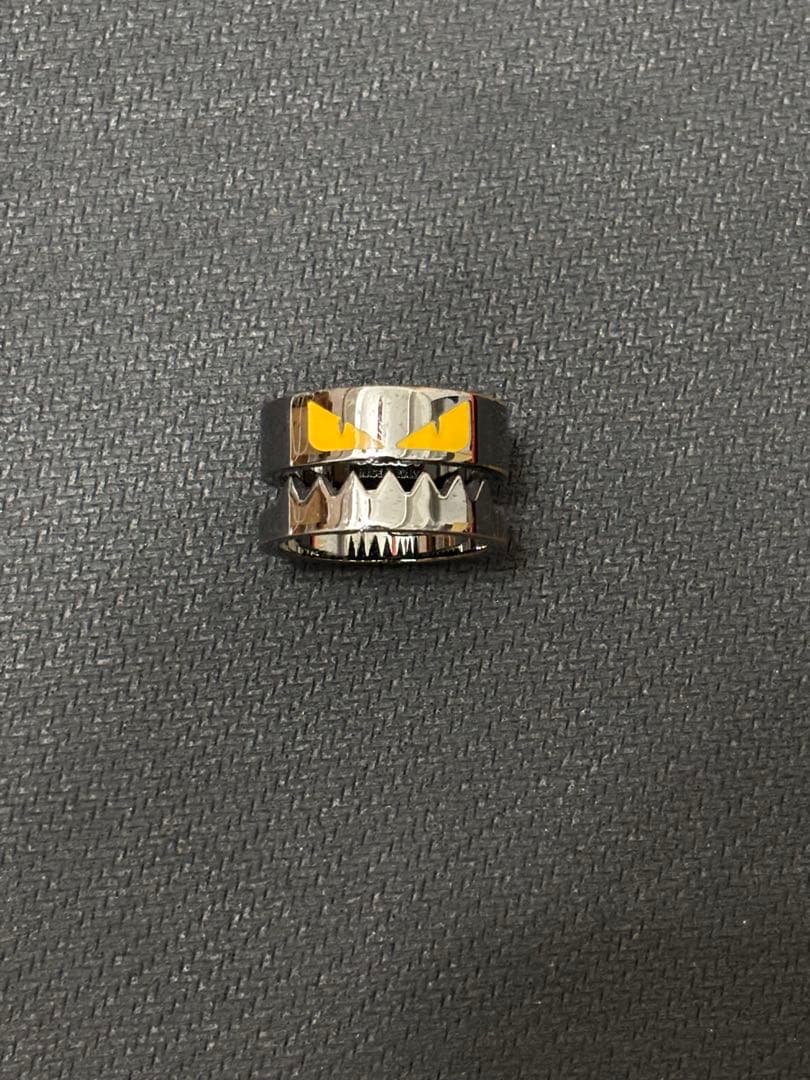 FENDI バグズ モンスター リング