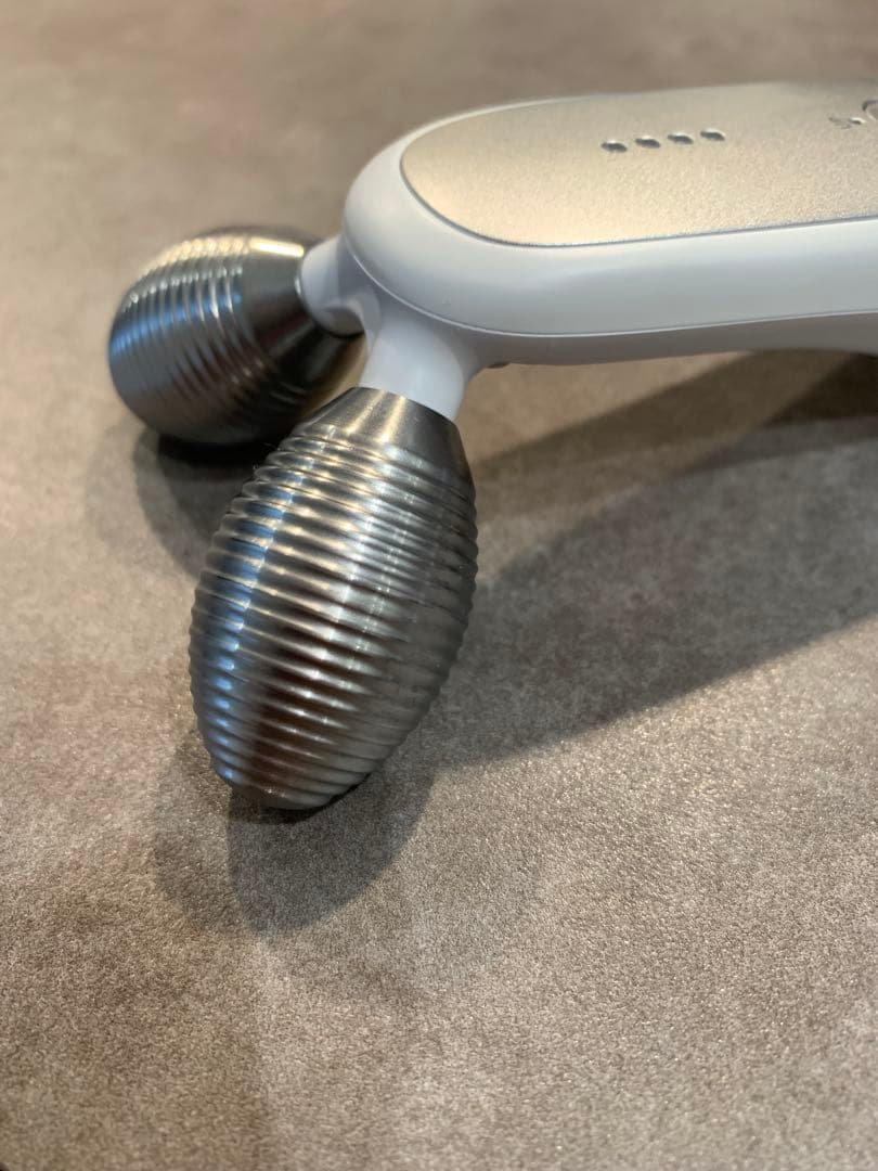 公式　medicube AGE-R EMSダーマショットME-AGE-R-01