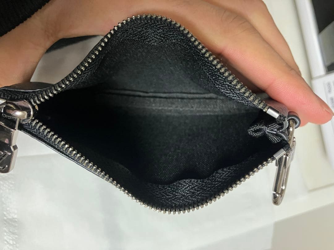 Louis Vuitton ケース グレー