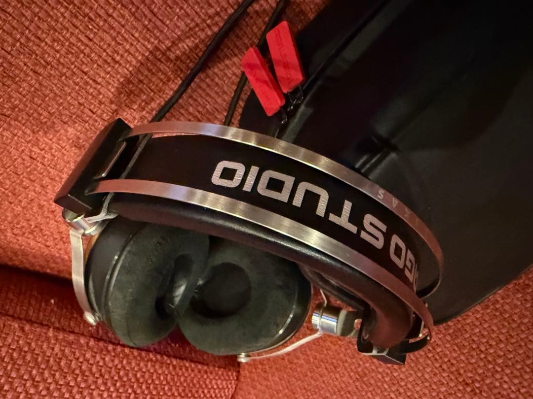 ヘッドホン TAGO STUDIO TAKASAKI T3-01