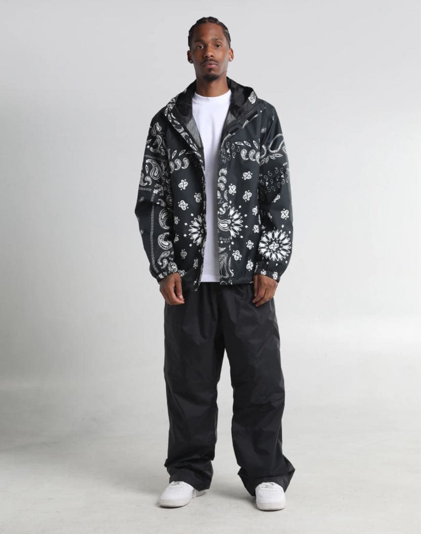 新品未使用！shaka wear ペイズリー柄　ナイロンジャケット