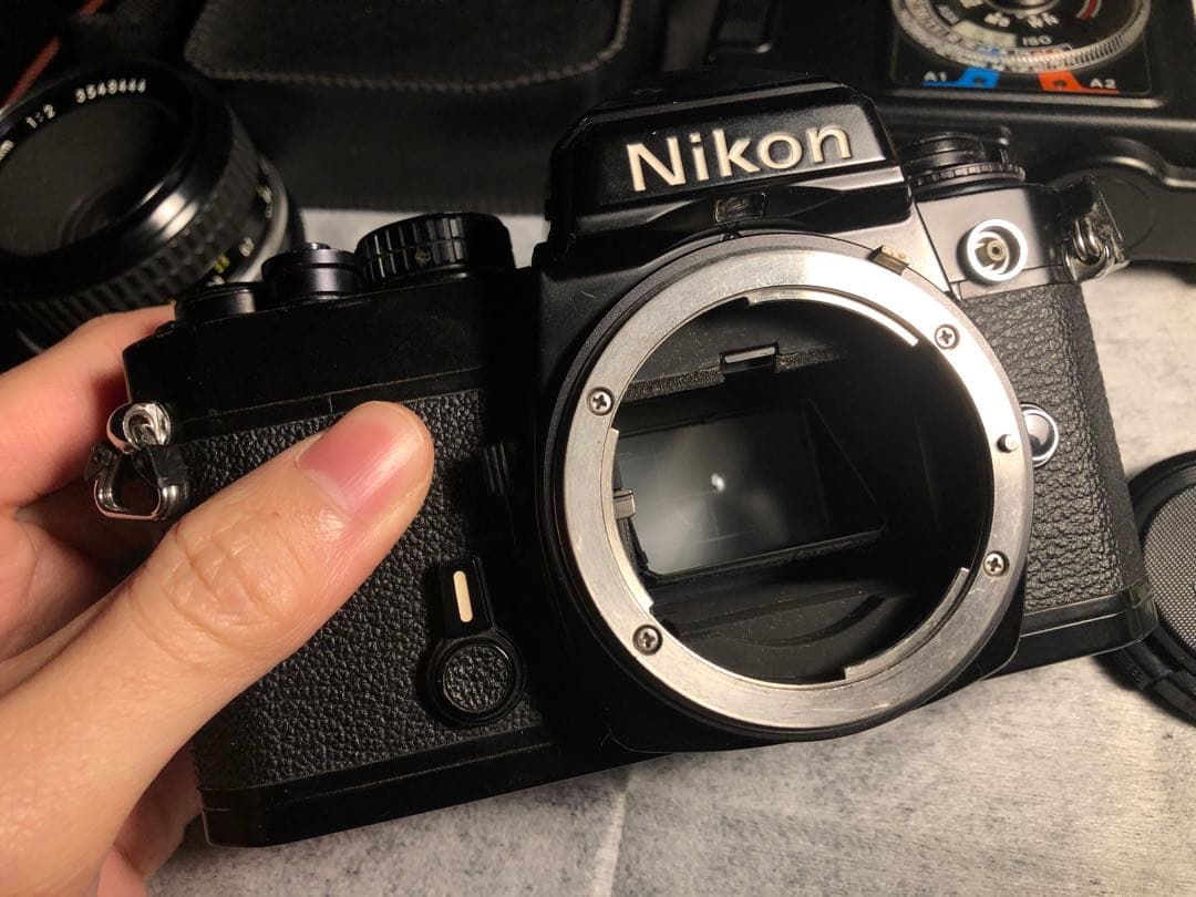 ニコン FE +Ai 50 2フィルムカメラ実用品 レンズ付き作動確認済み