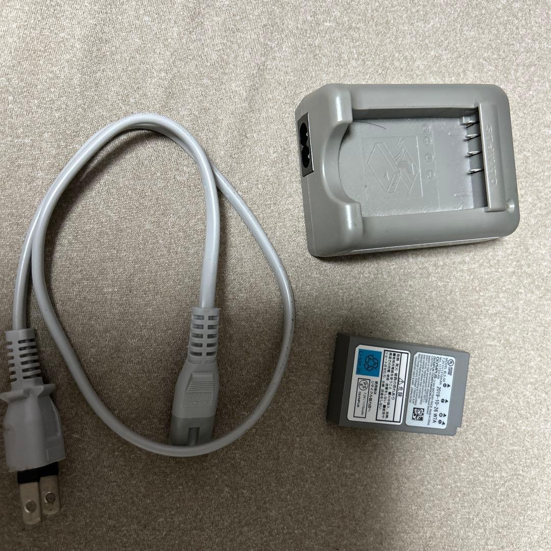 OLYMPUS OM-D E-M10 Mark III ダブルズームレンズキット