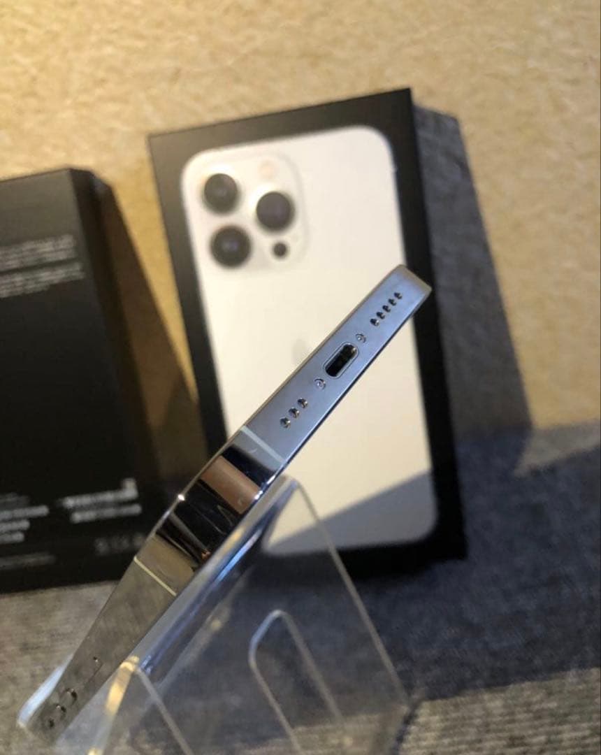 Apple iPhone 13 Pro シルバー 512gb