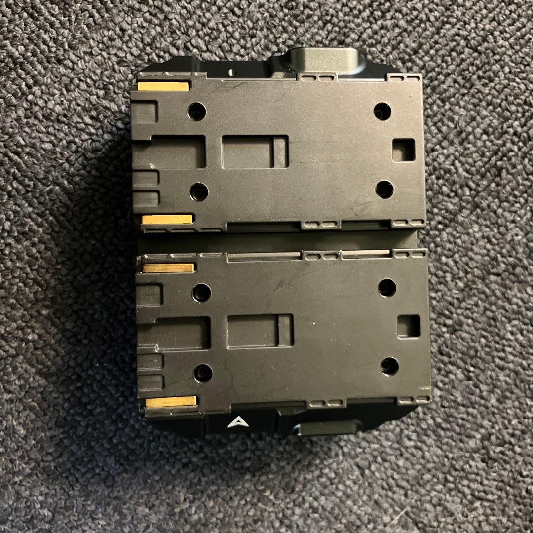 ビデオカメラ V-Mount Battery Plate for Komodo TILTA