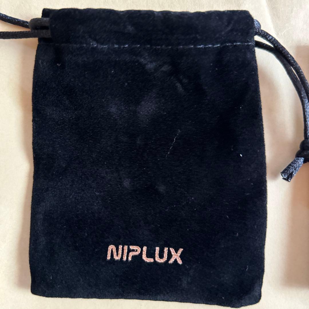 NIPLUX Q Nose EMS美顔器