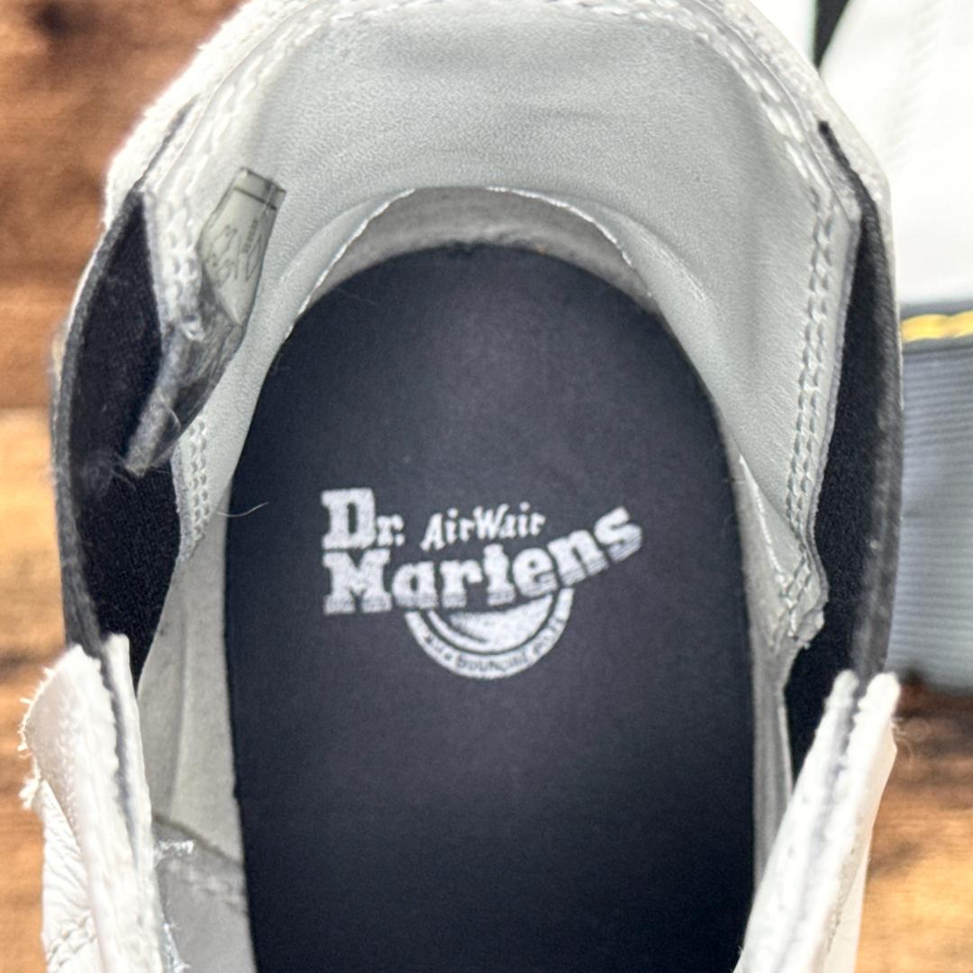 ☆即発 Dr.Martens ホワイトレザー チェルシーブーツ 厚底 サイドゴア