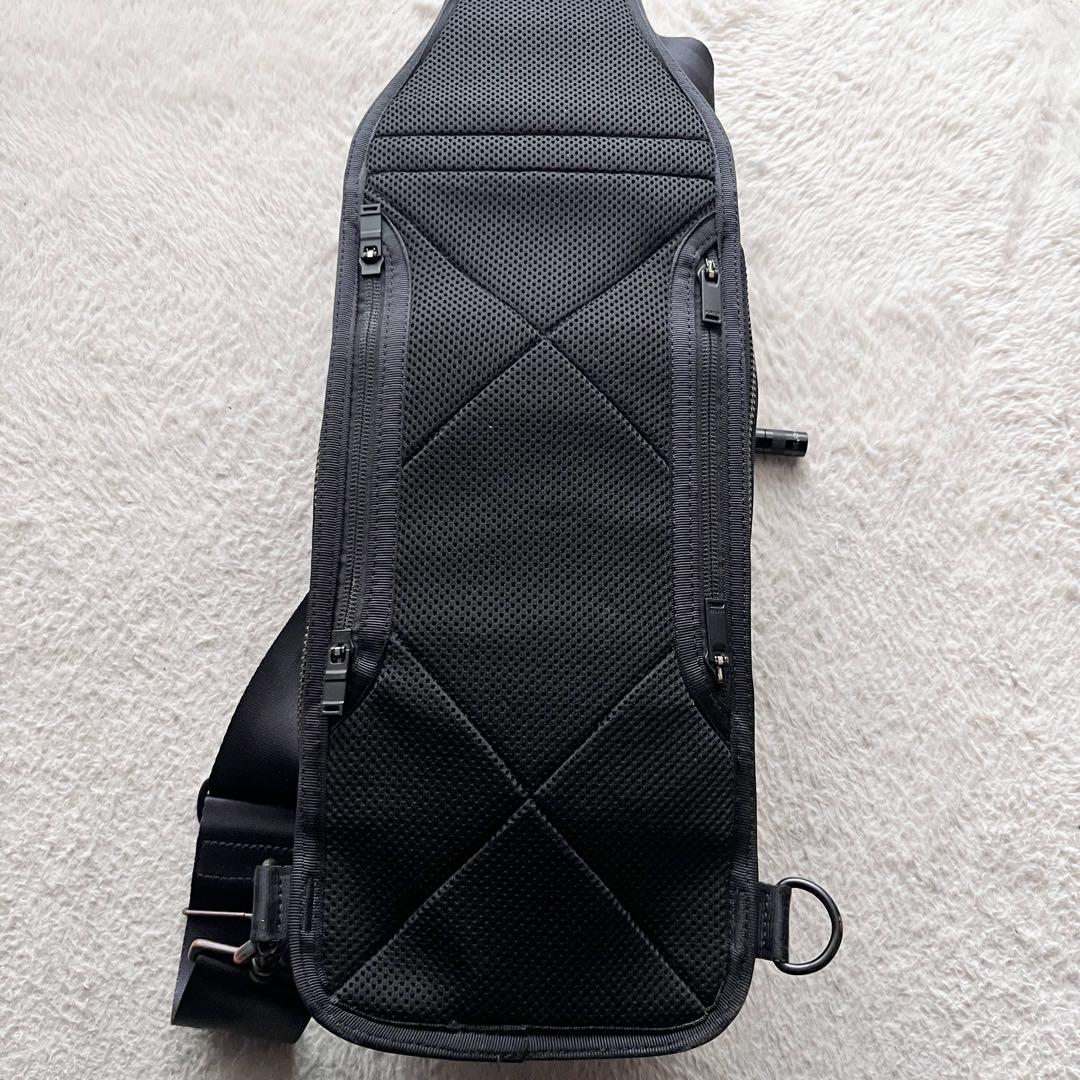 PORTER ポーター HEAT ボディバッグ スリング ショルダーバッグ