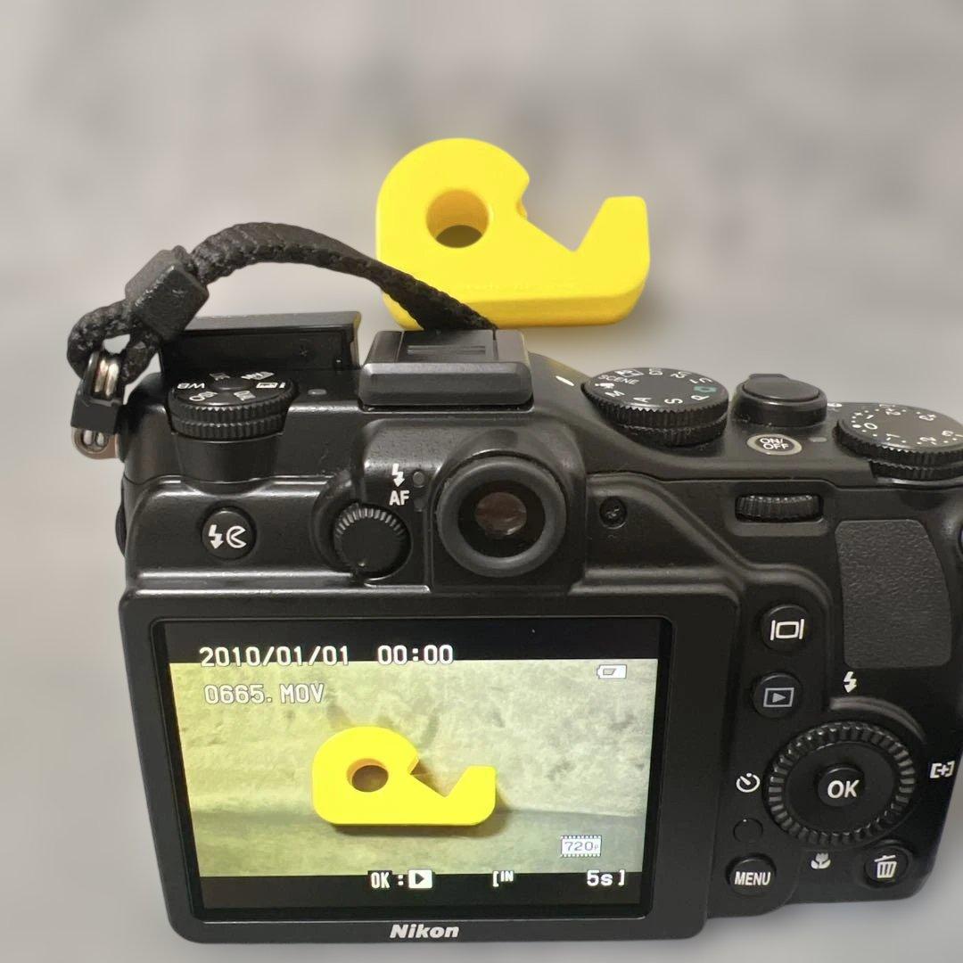 Nikon COOLPIX P7000 本体 バッテリーチャージャー付き