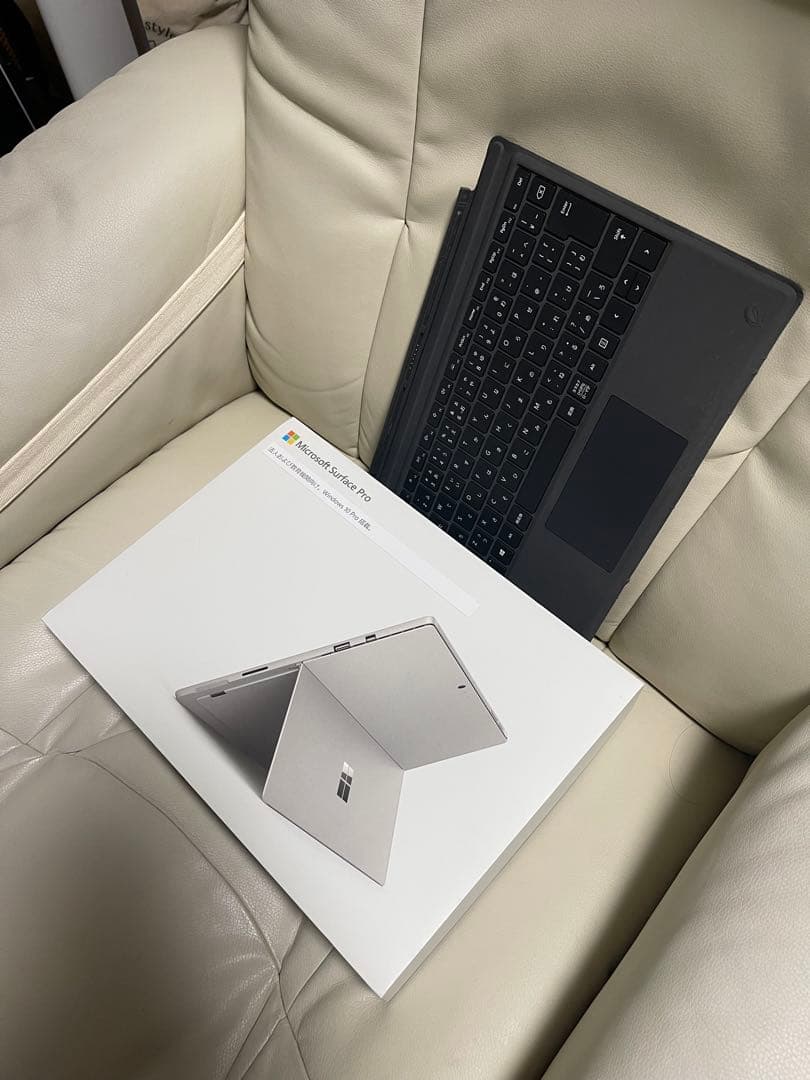 Windowsタブレット本体 Microsoft Surface Pro6 (8GB/256GB)