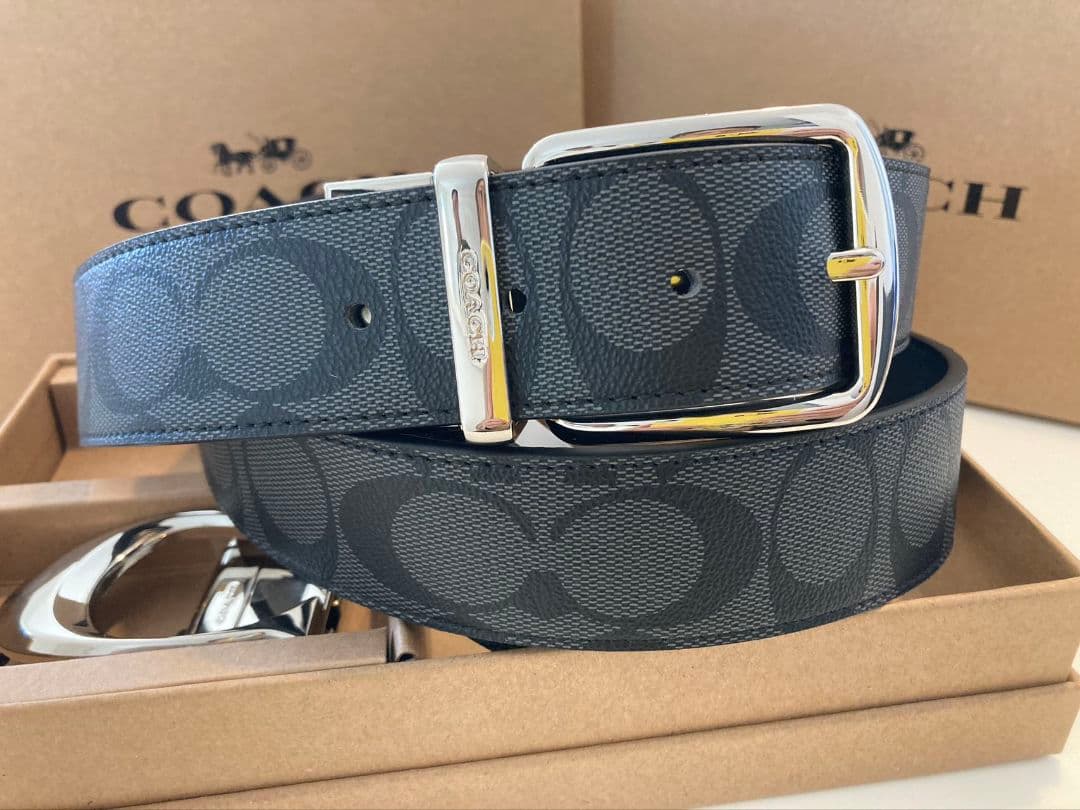 SALE♪コーチ　新品　シルバーバックル　リバーシブルシグネチャーベルト