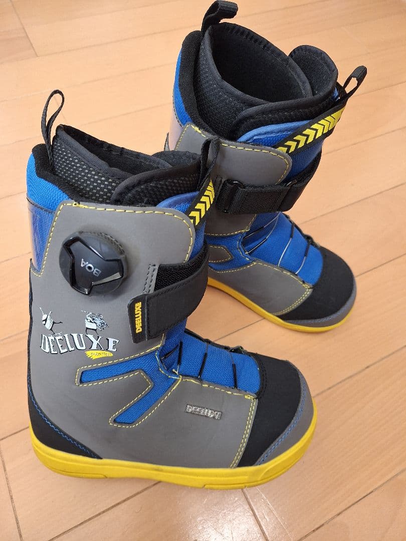 DEELUXE　ジュニア　スノーボードブーツ　スノボ　ブーツ　２２cm