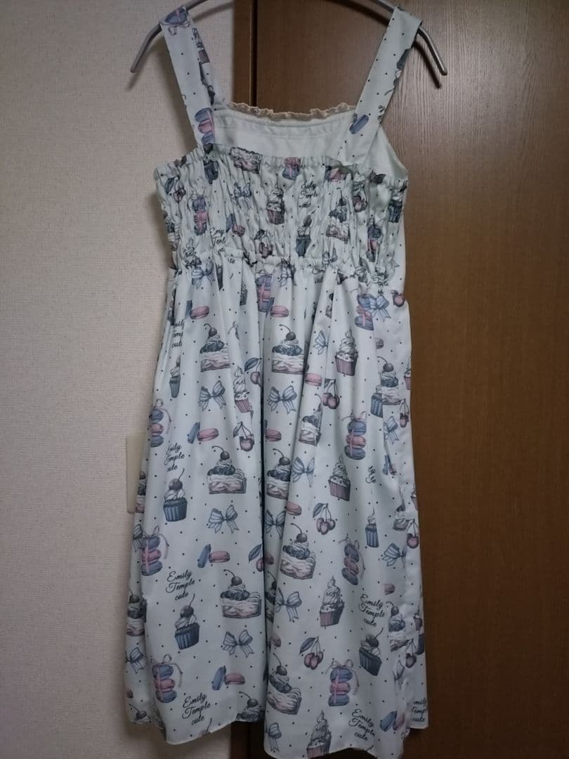 エミリーテンプルキュート　スイーツ柄ジャンスカ