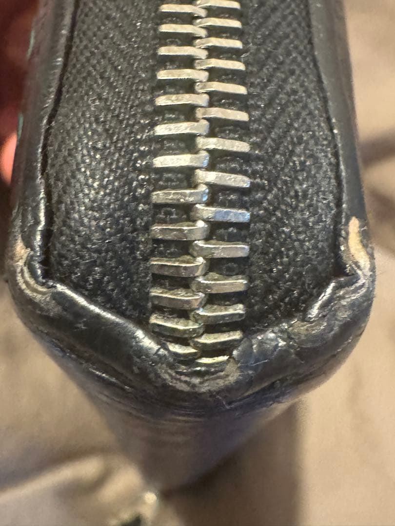 バレンシアガ　 グラフィティ 長財布