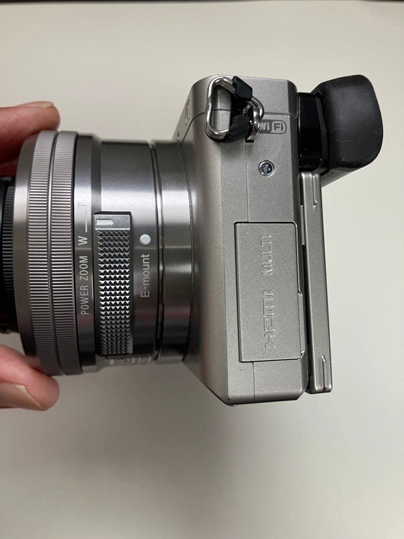 G*e様 SONY α6000 ミラーレスカメラ ダブルズームレンズキット