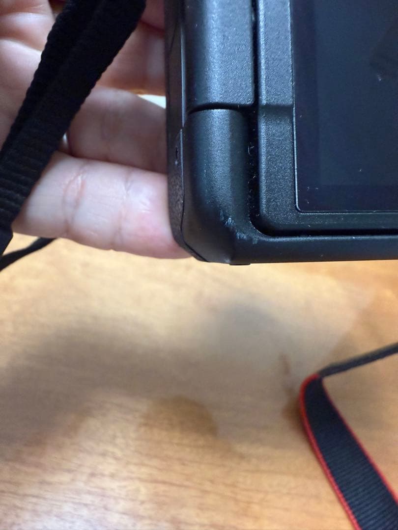 Canon EOS EOS R50 ダブルレンズキッド　ミラーレス一眼カメラ