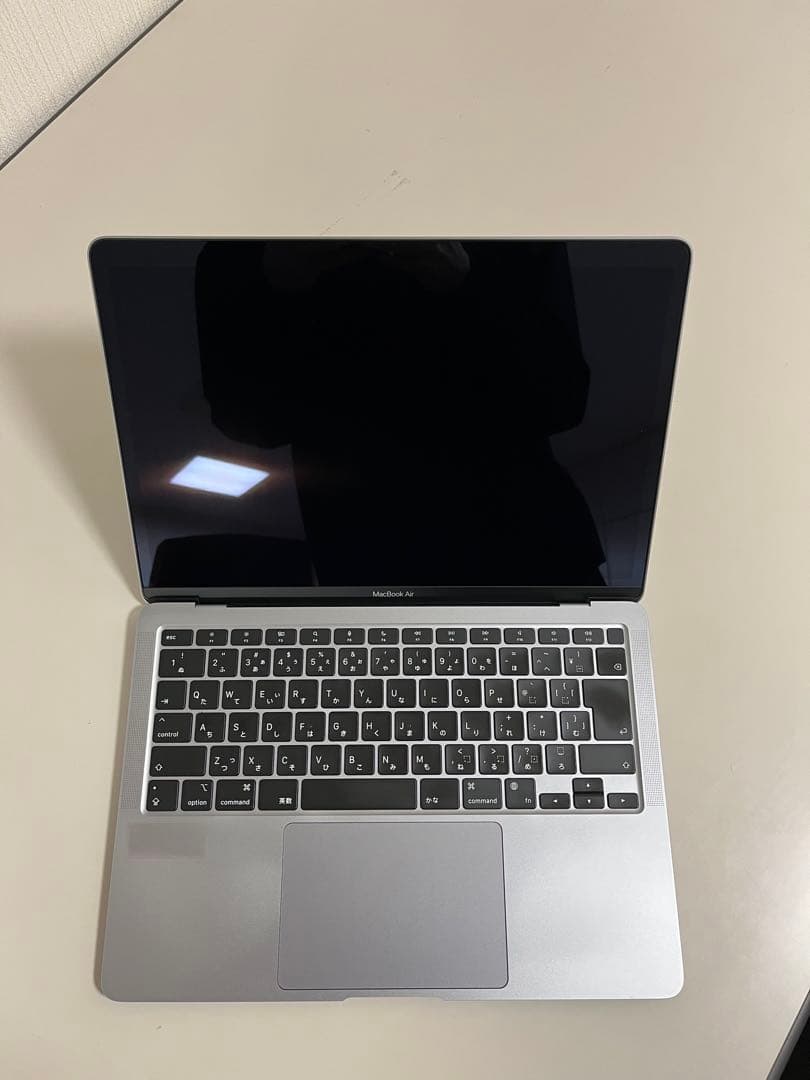 MacBook Air 13 インチ M1 GPU - 16GB 256GB