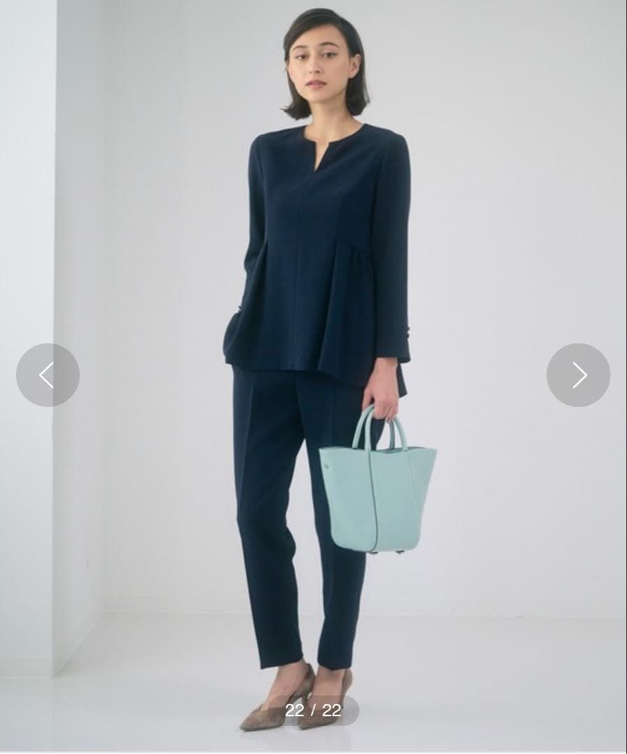 美品♡ANAYI ストレッチクロスペプラム ブラウス ネイビー M