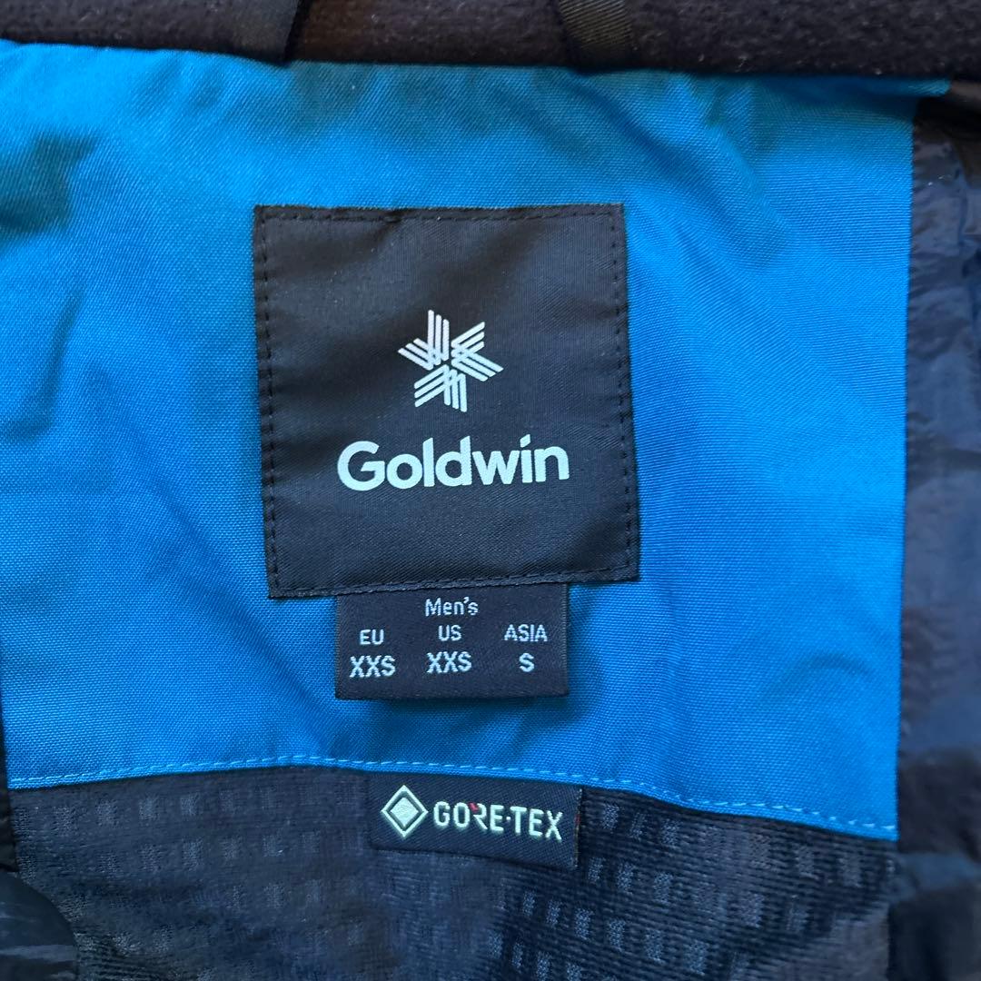 美品　ゴアテックス　ゴールドウィン　スキーウェア上下