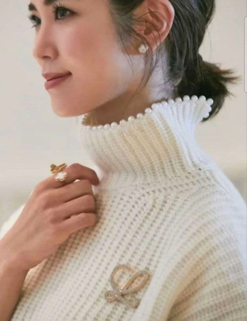 【美品】seventenbymihokawahito　パールニット　セブンテン