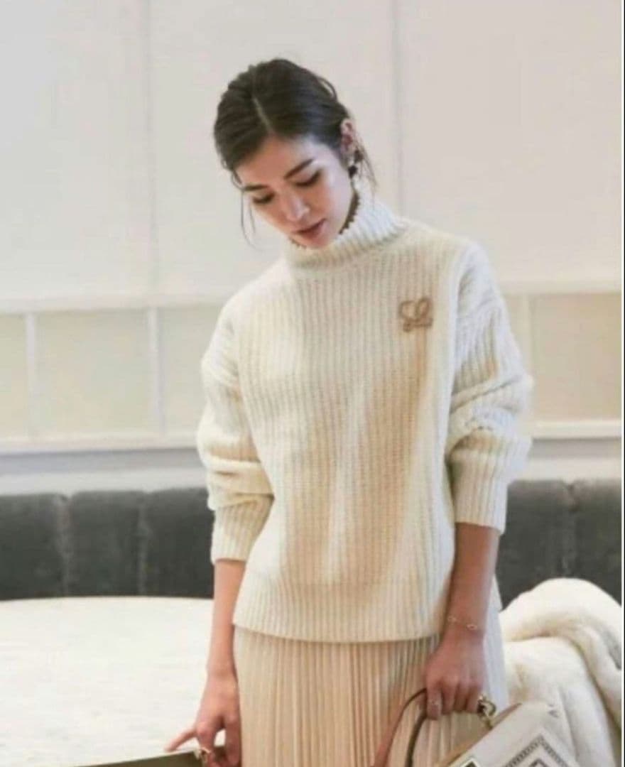 【美品】seventenbymihokawahito　パールニット　セブンテン