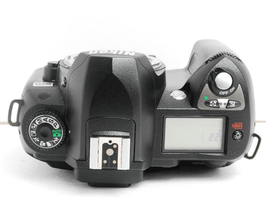 NIKON　D70　ダブルレンズ⚡️初心者⚡️ニコン⚡️一眼レフ⚡️超望遠