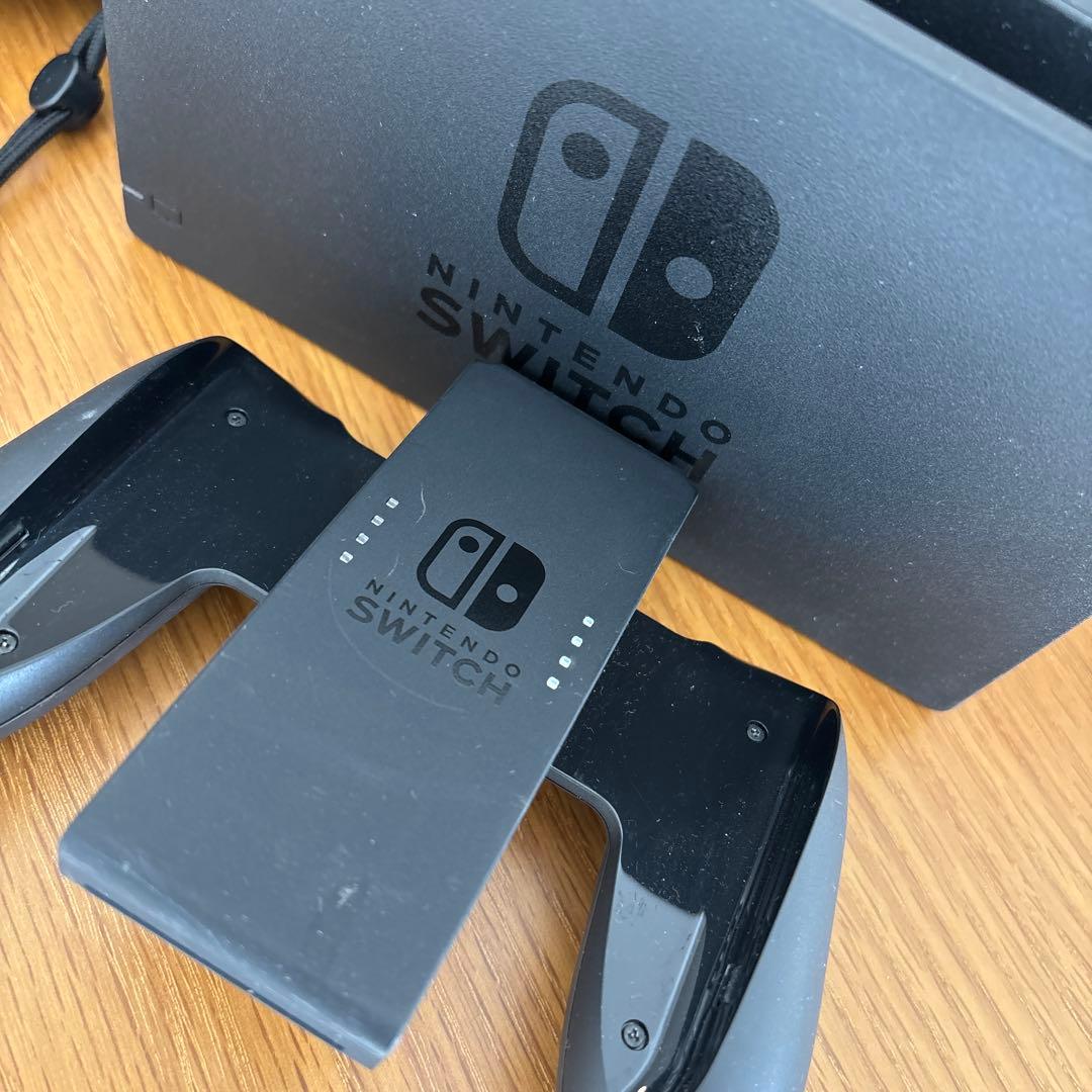 Hiro　Nintendo Switch 本体 青/赤 Joy-Con付き