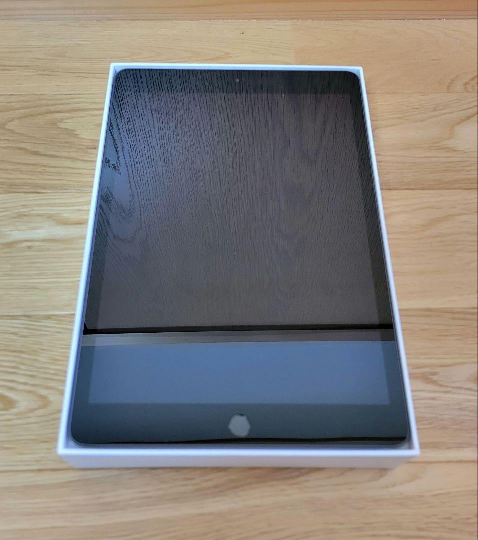 maaaさん専用です。美品 iPad 第8世代 32GB スペースグレイ