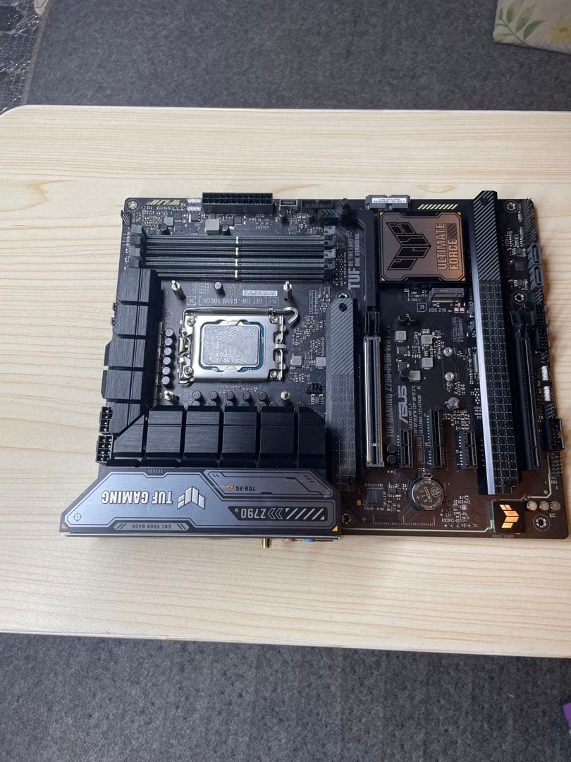 ASUS TUF GAMING Z790-PLUS WIFI 1オーナー　動作確