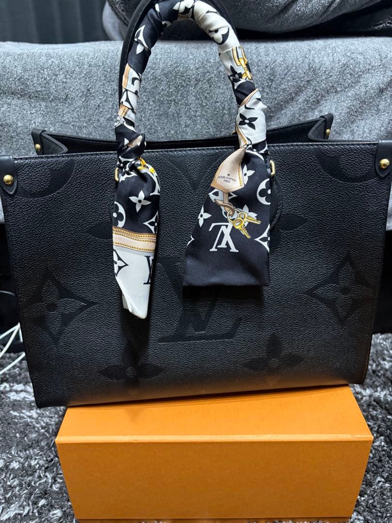 ダイちゃん　Louis Vuitton オンザゴーMM トートバッグ