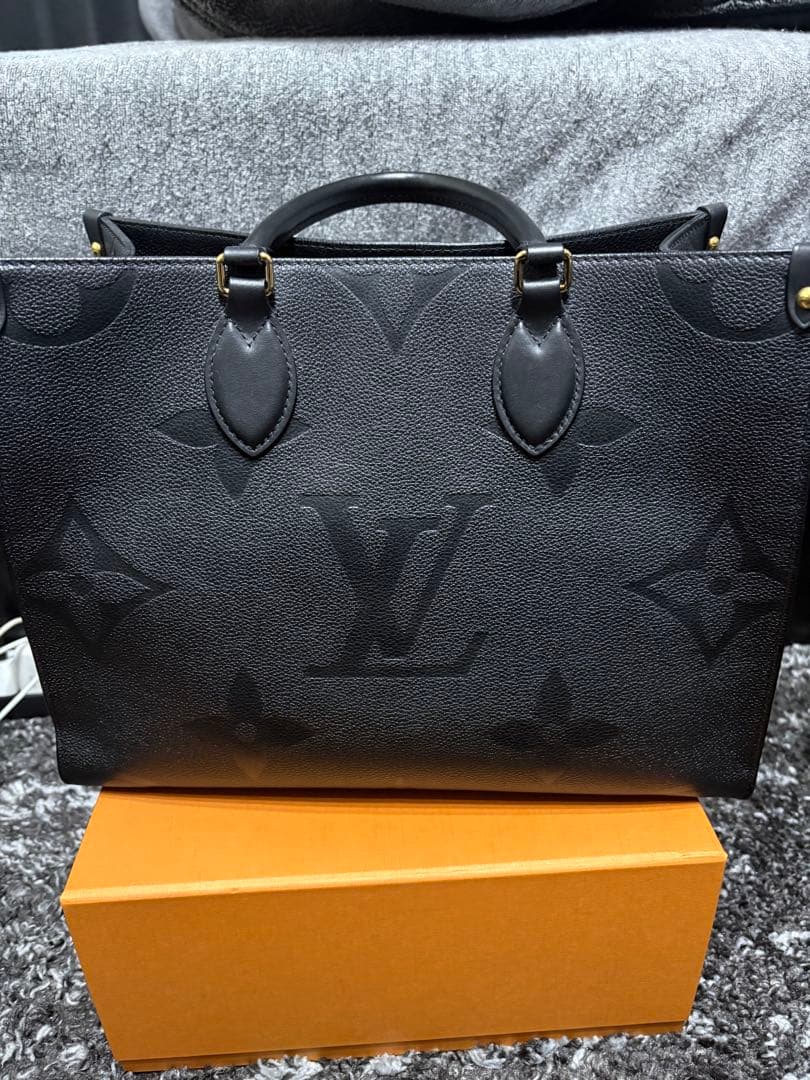 ダイちゃん　Louis Vuitton オンザゴーMM トートバッグ