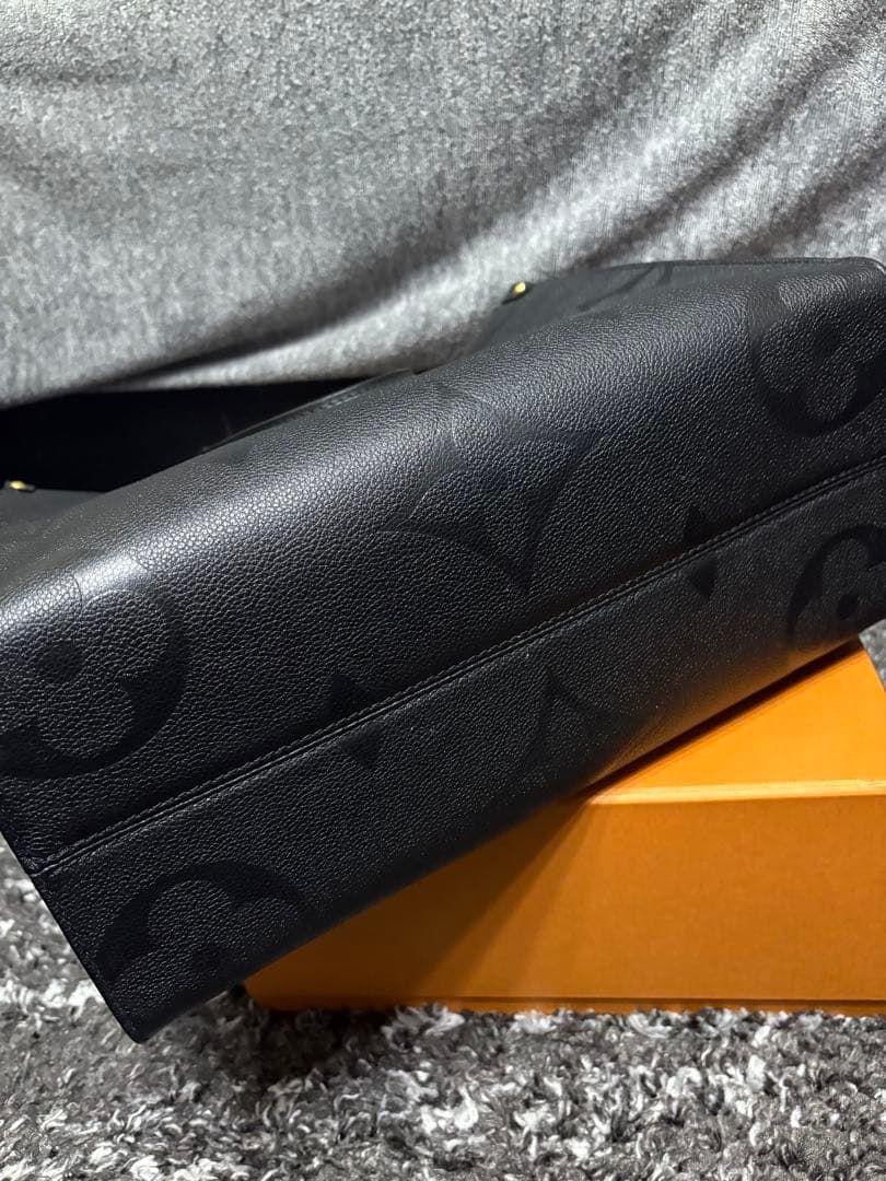 ダイちゃん　Louis Vuitton オンザゴーMM トートバッグ