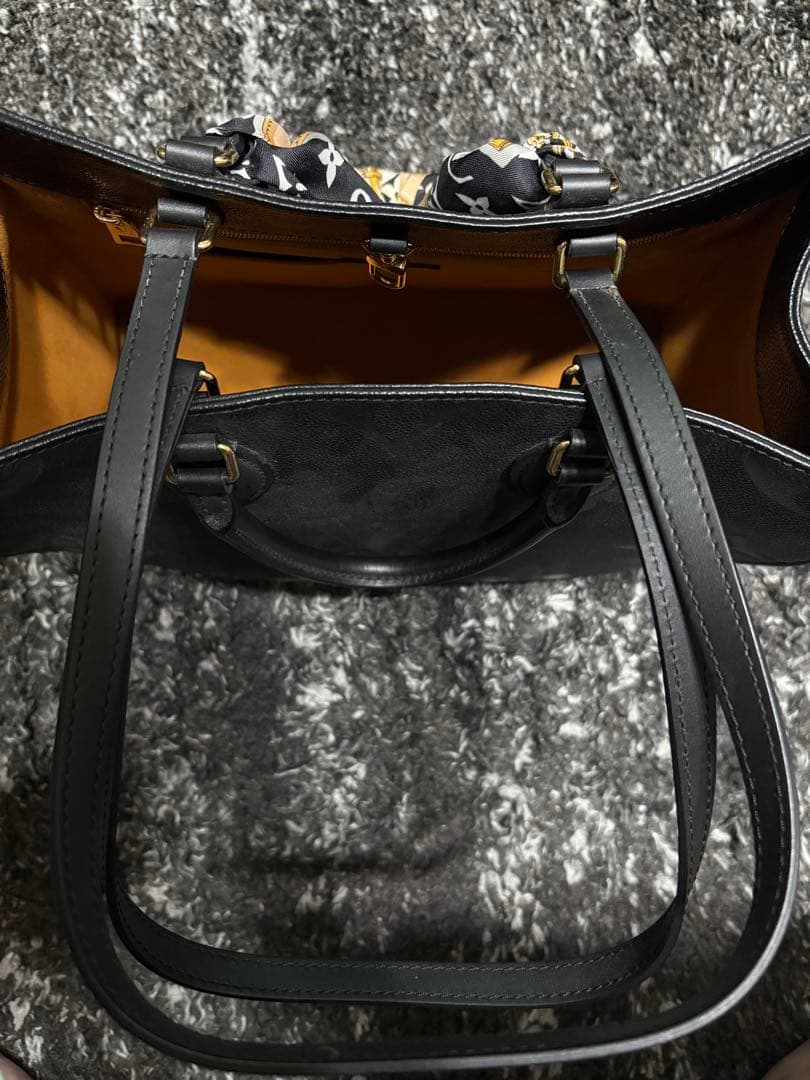 ダイちゃん　Louis Vuitton オンザゴーMM トートバッグ