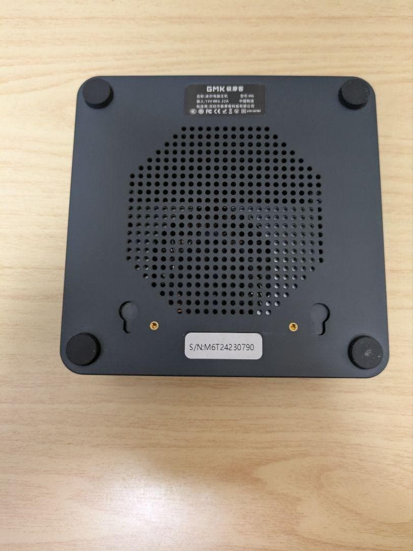 GMKtec M6 AMD Ryzen 6600H ミニPC