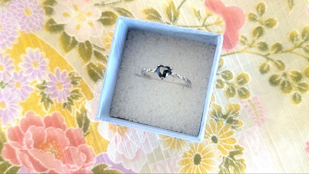 ブラックダイヤ ローズカットハートリング