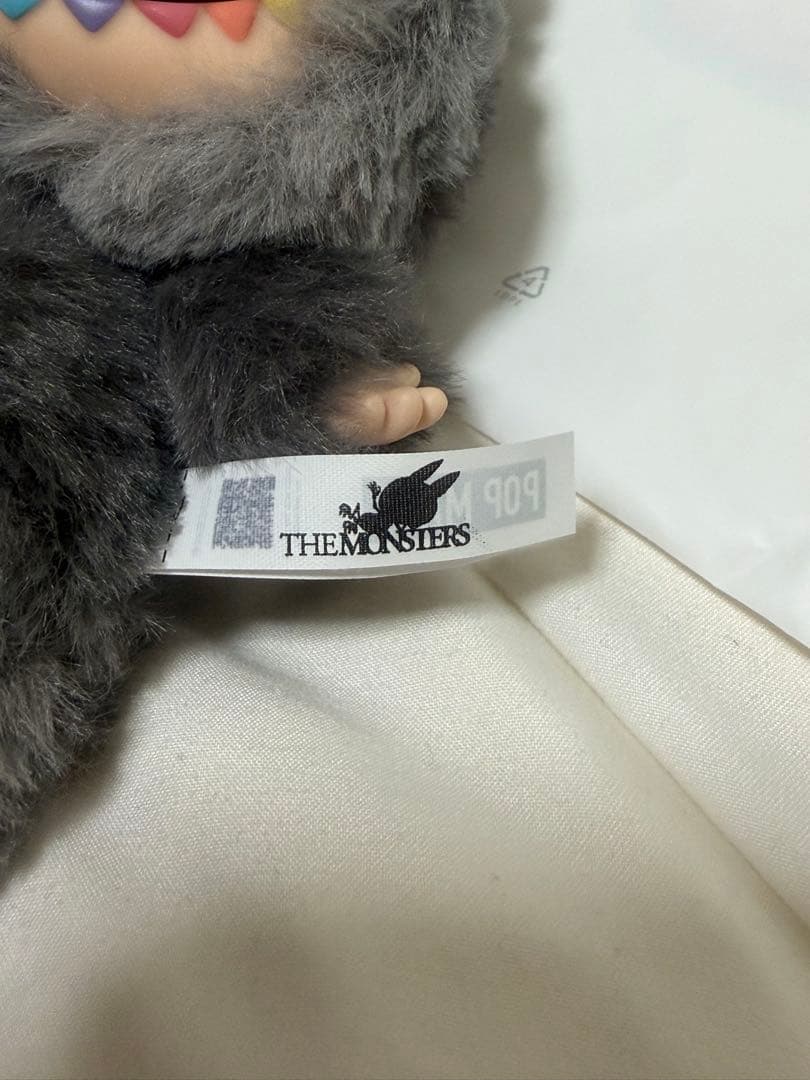 正規品　純正　POP MART Kasing エナジーラブブシークレット グレー