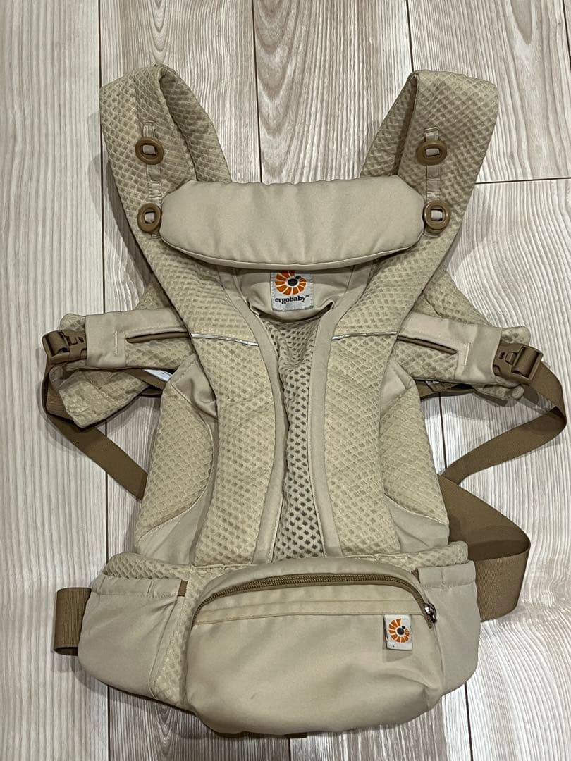ergobaby OMNI ベージュ 抱っこ紐
