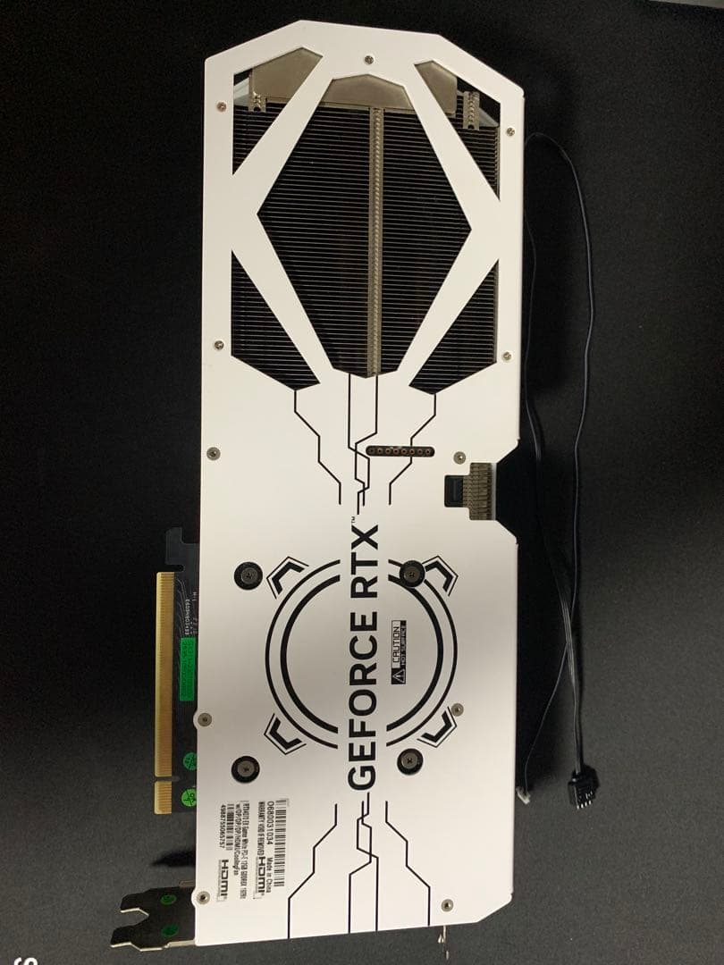 玄人志向 GeForce RTX4070 ホワイト グラフィックボード