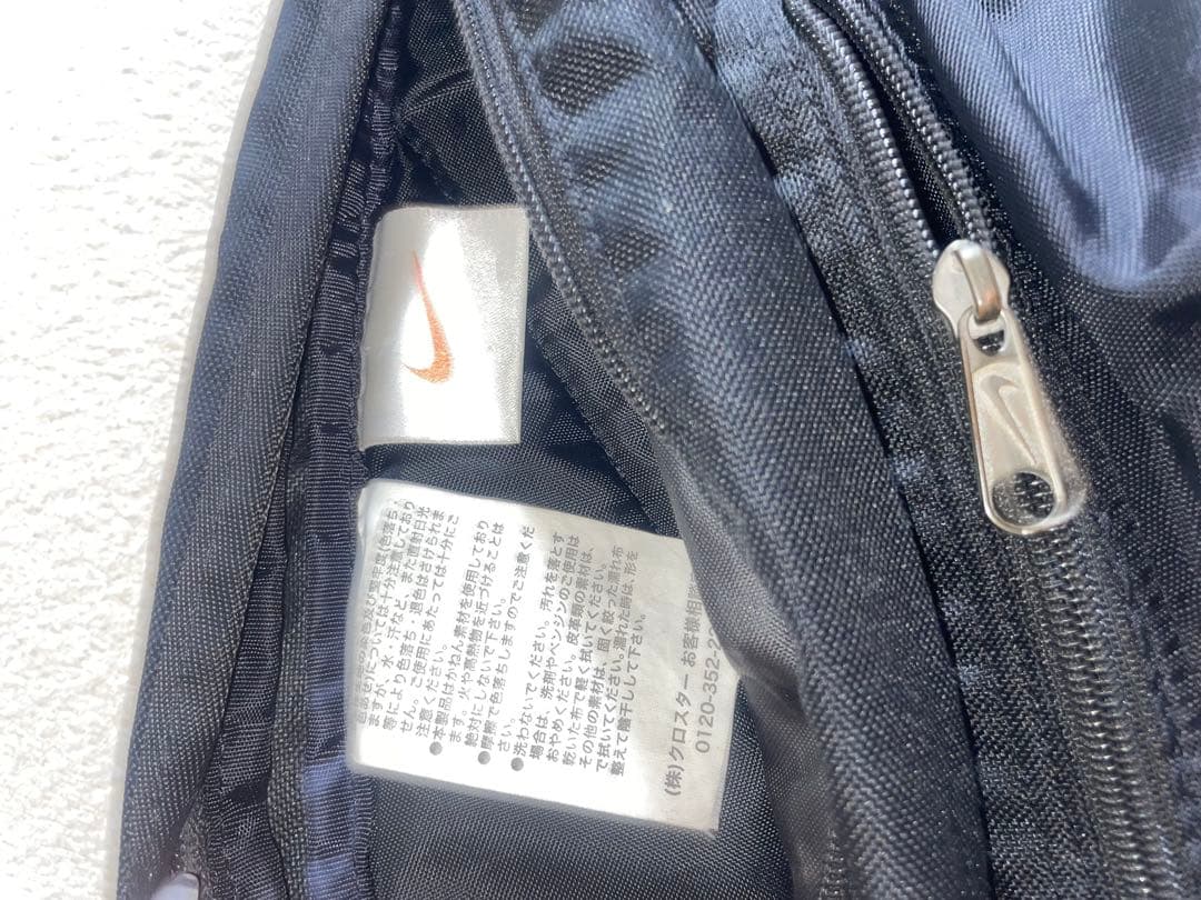 NIKE ワンショルダーバッグ 90sブラック y2k TECH 刺繍ロゴ