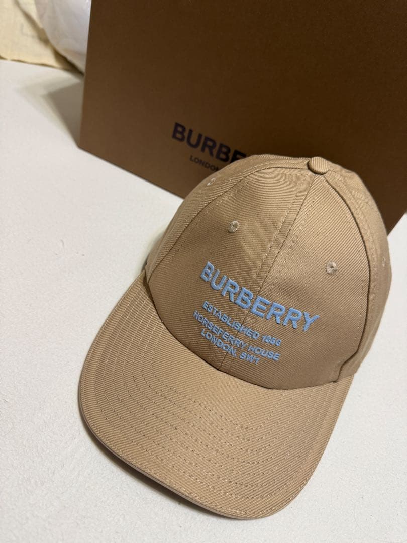 BURBERRY ベージュ キャップ