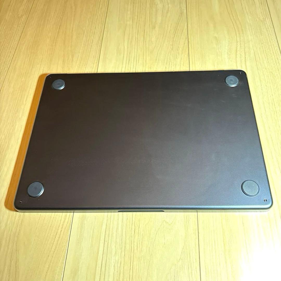 MacBook本体 MacBook Air M2 (2022) / 512GB SSD