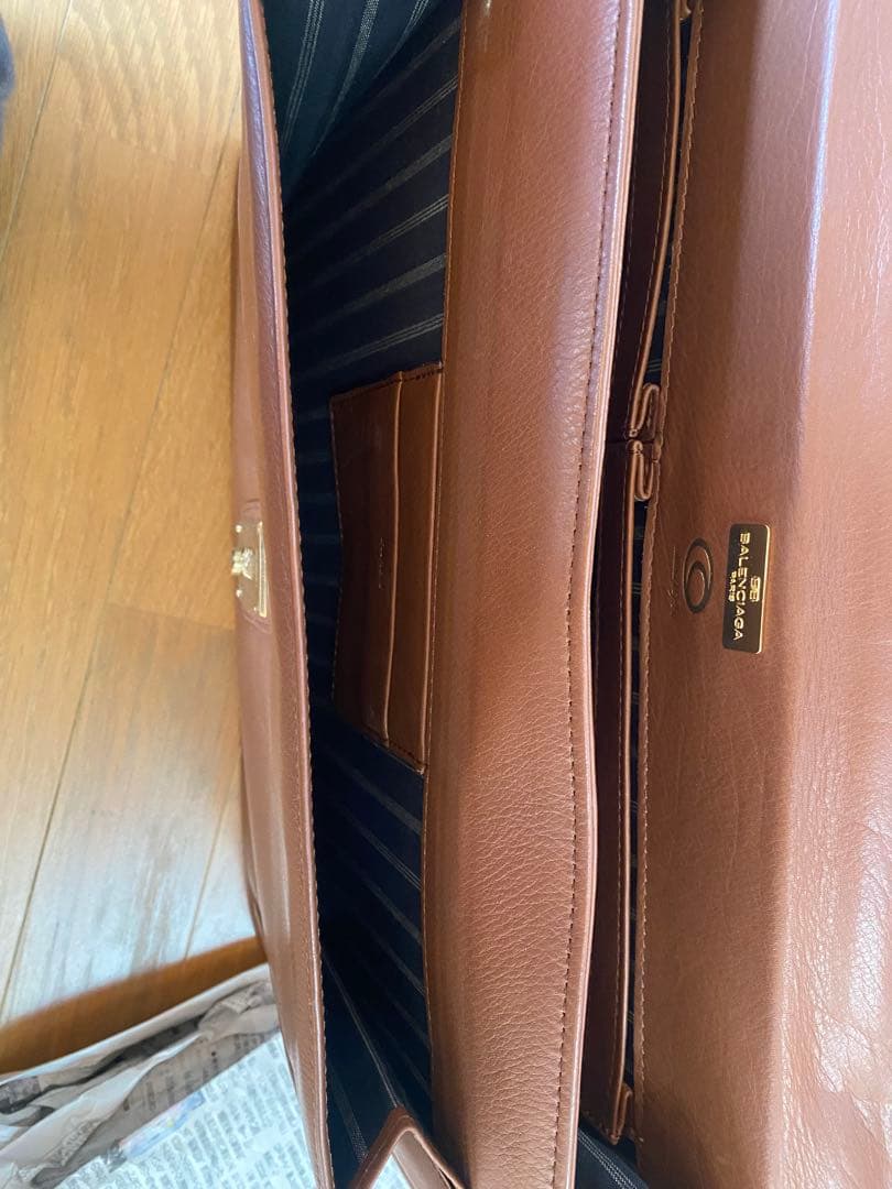 BALENCIAGA ブラウンビジネスバッグ