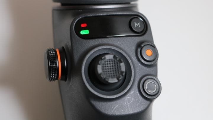 スマホスタビライザー　dji OSMO MOBILE6 20250206(YM)