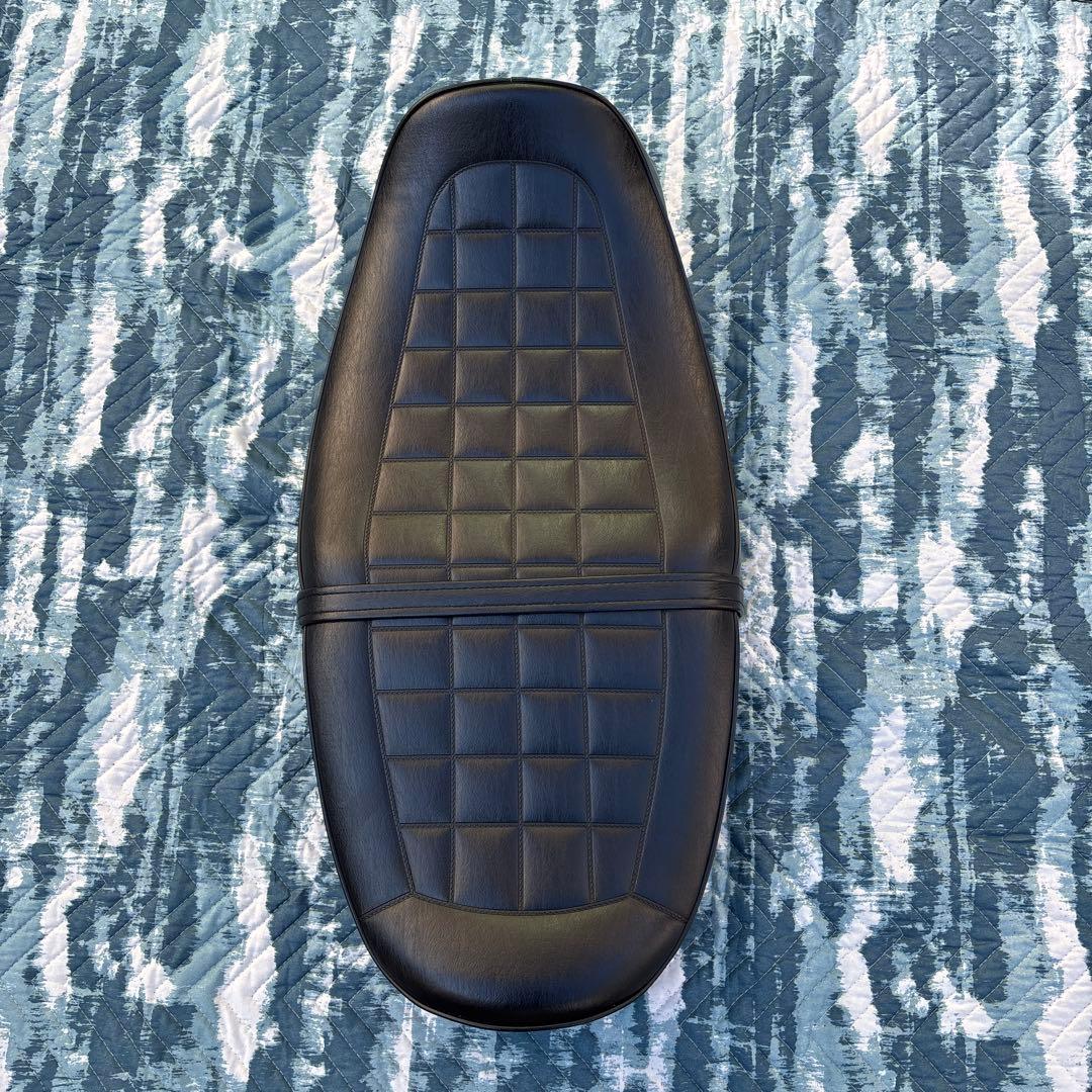 HONDA CB1100 シート旧車風シートＣＯＺＹシート ７０Ｓ ＴｙｐｅＫ０