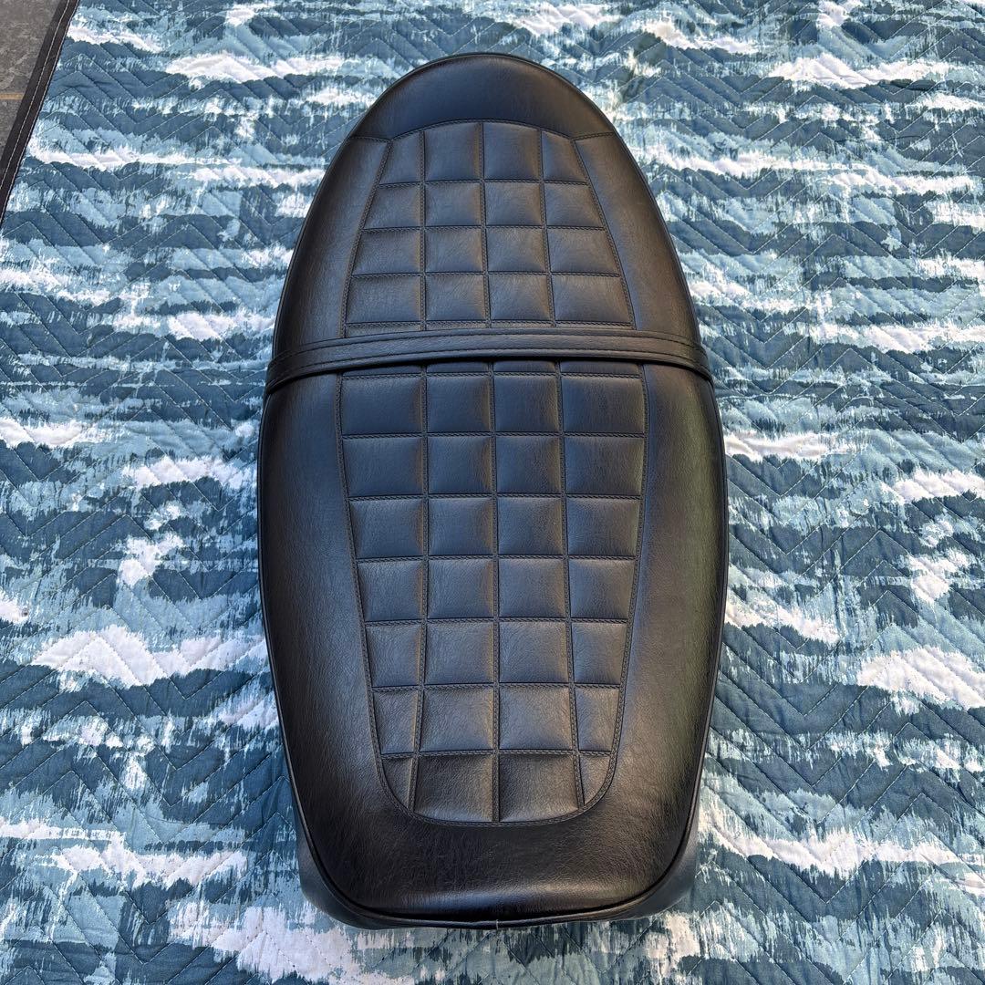 HONDA CB1100 シート旧車風シートＣＯＺＹシート ７０Ｓ ＴｙｐｅＫ０